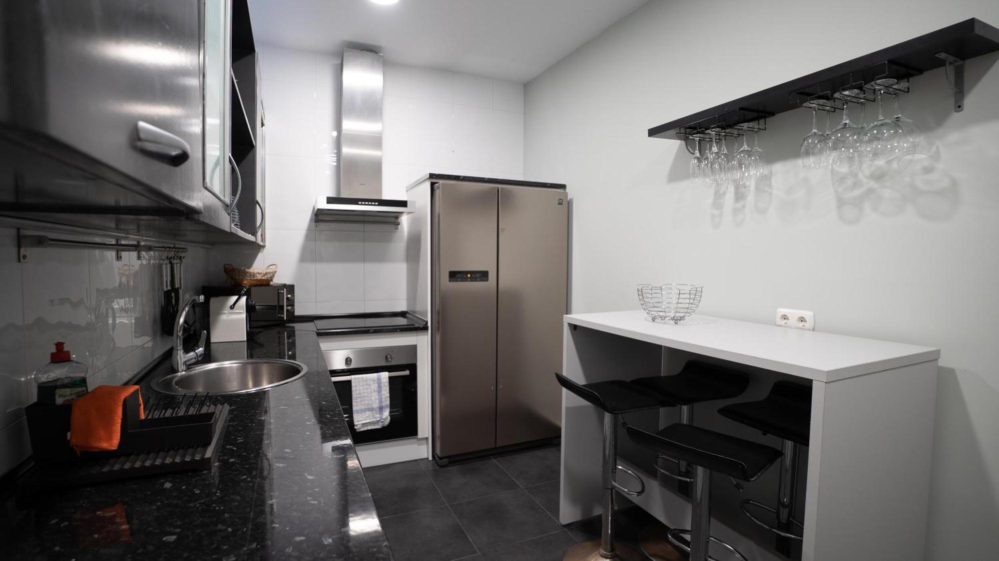 Centrico, Junto A Estacion De Bus/Tren, Y Playas Apartment ซานเซบาสเตียน ภายนอก รูปภาพ