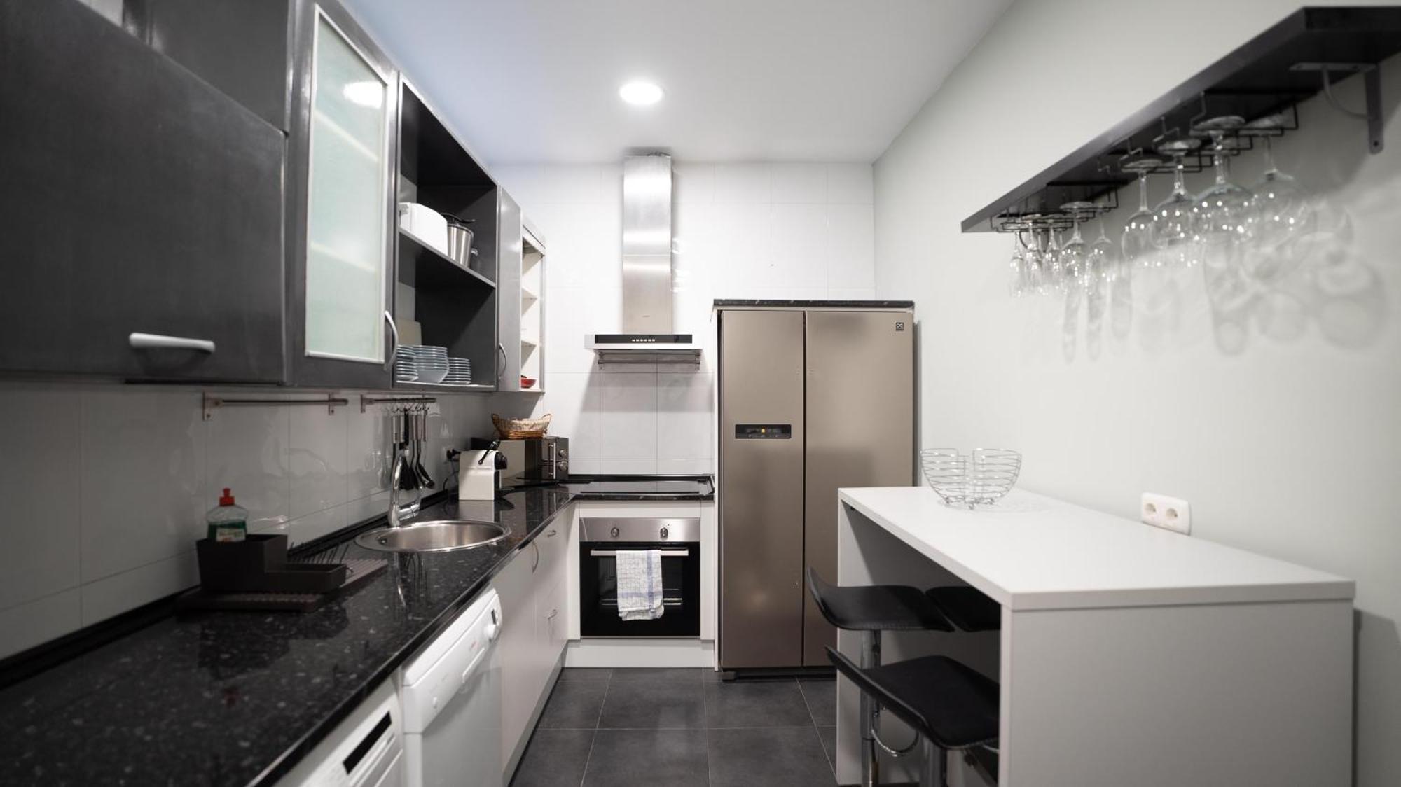 Centrico, Junto A Estacion De Bus/Tren, Y Playas Apartment ซานเซบาสเตียน ภายนอก รูปภาพ